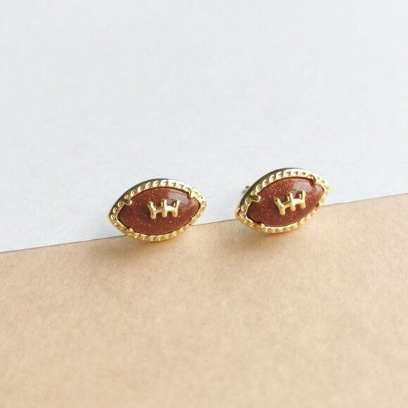 Kendra Scott Football Orange Goldstone Stud Earrings in Gold - Picture 3 of 4